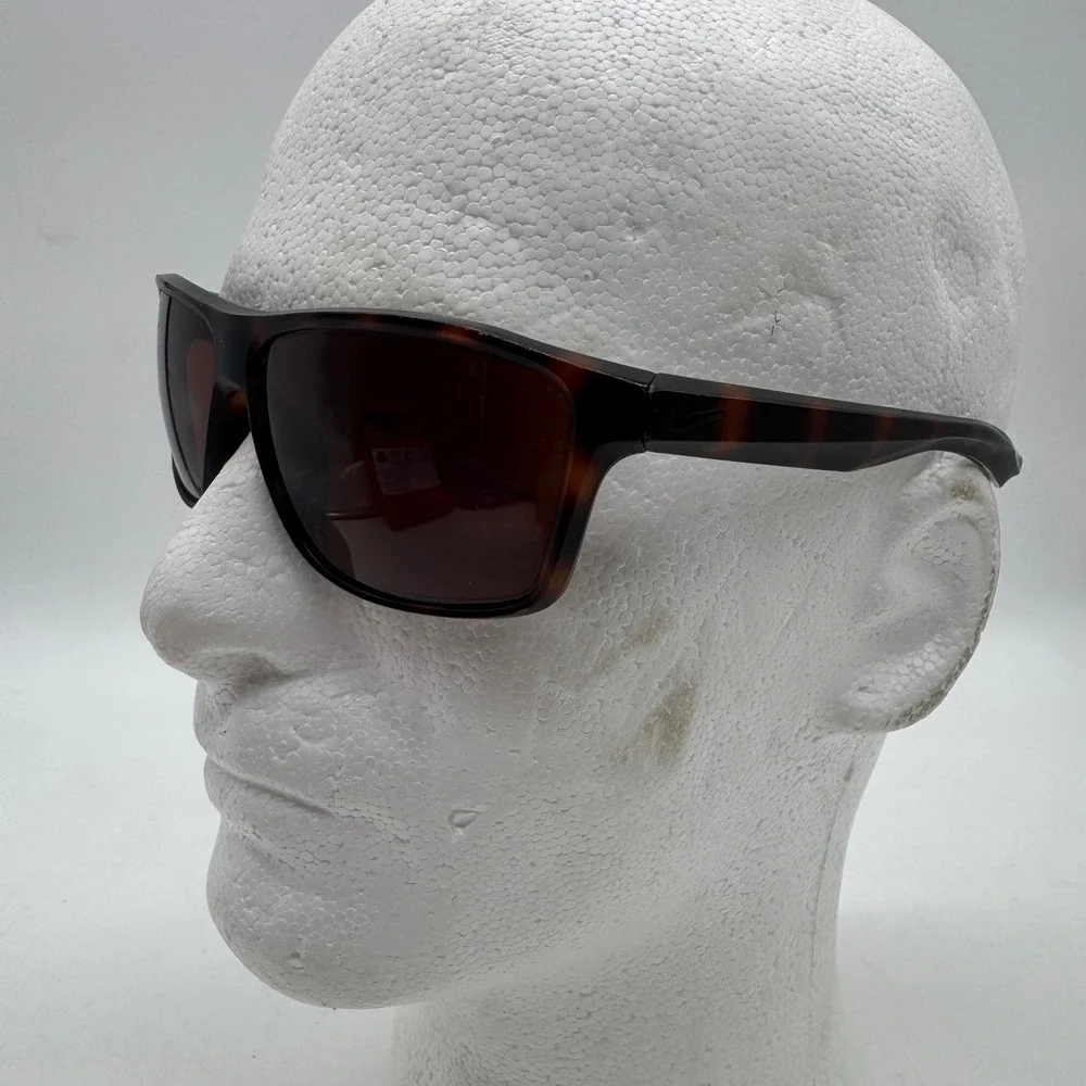 Nike Tortoise Sunglasses Brown Lens Full Frame EV1071 202 60 13 135 Eyewear‎